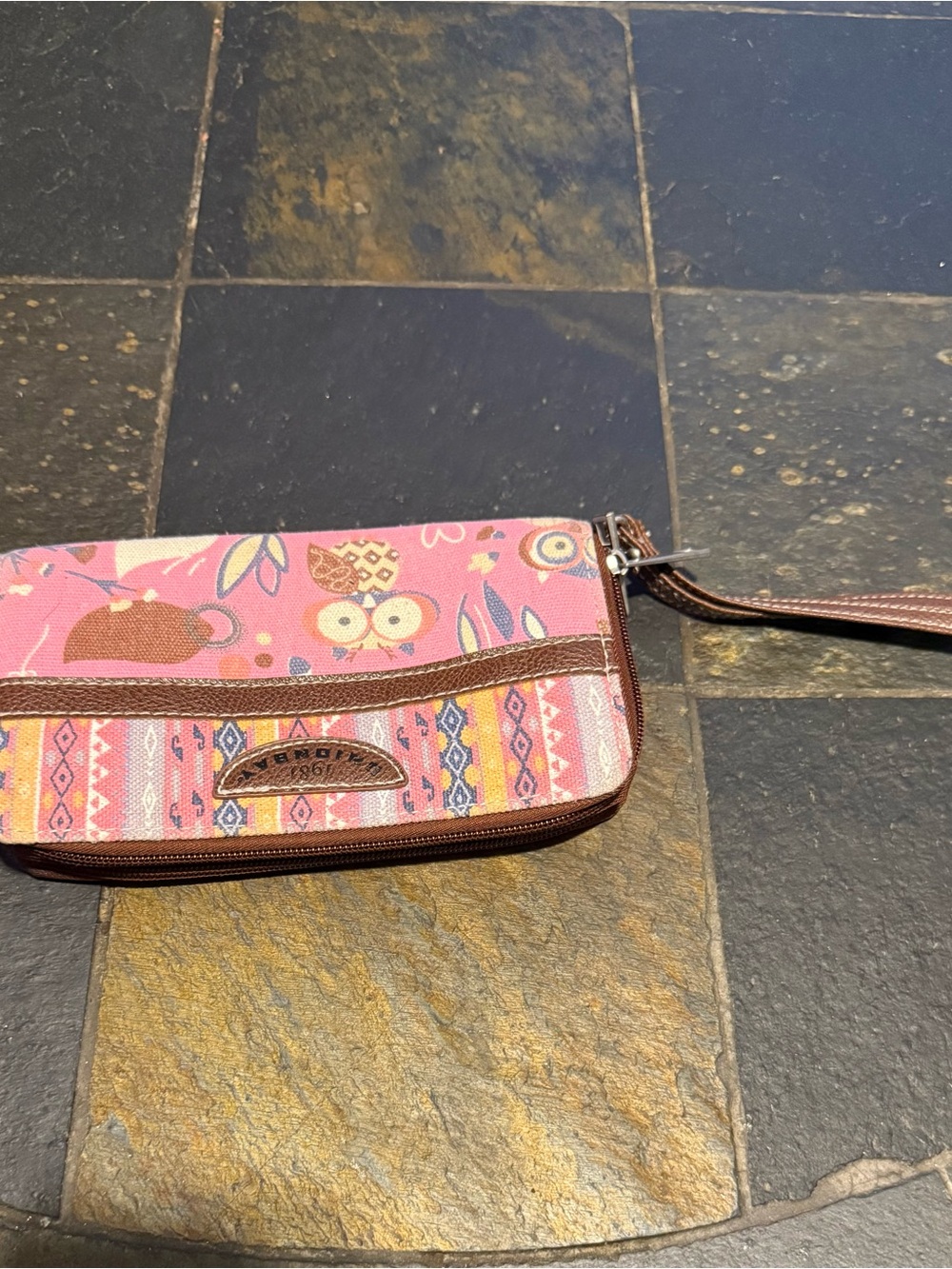 UNIONBAY Pink Owl-Print Wristlet Clutch